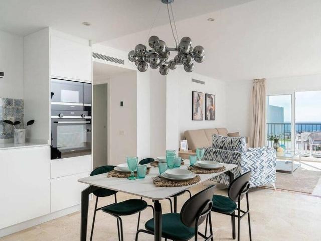 Penthouse for rent in El Paraíso, Benahavís, Málaga