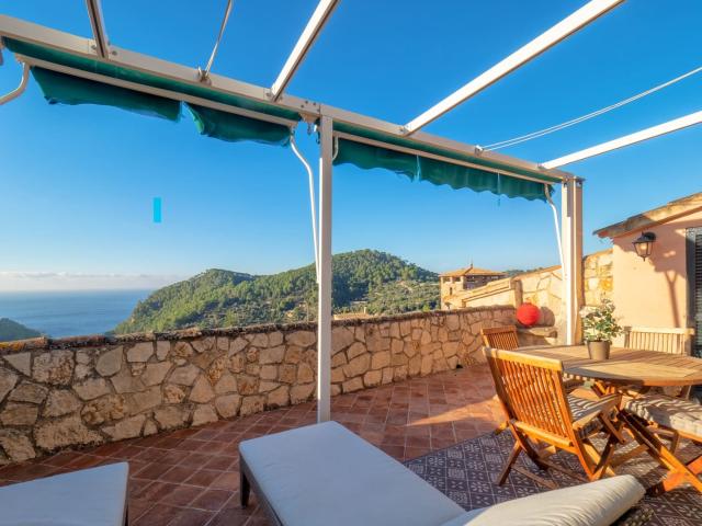 Penthouse for rent in Estellenchs, Mallorca