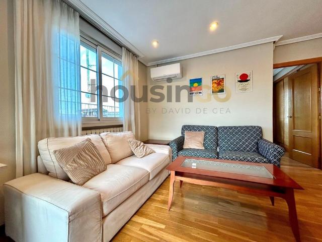Penthouse for rent in Madrid Chamberí