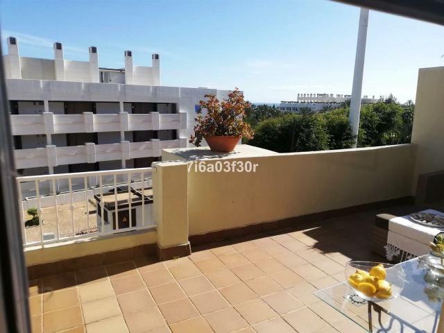 Penthouse for rent in Marbella, Málaga