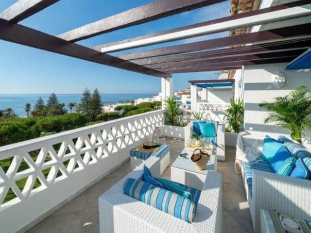 Penthouse for rent in Puerto Banus, Marbella, Málaga