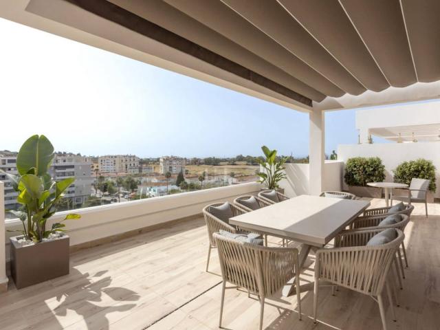 Penthouse for rent in Rodeo Alto Guadaiza La Campana, Marbella, Málaga