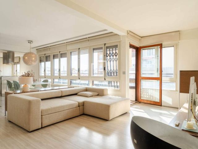 Penthouse for rent in Valencia city, Valencia