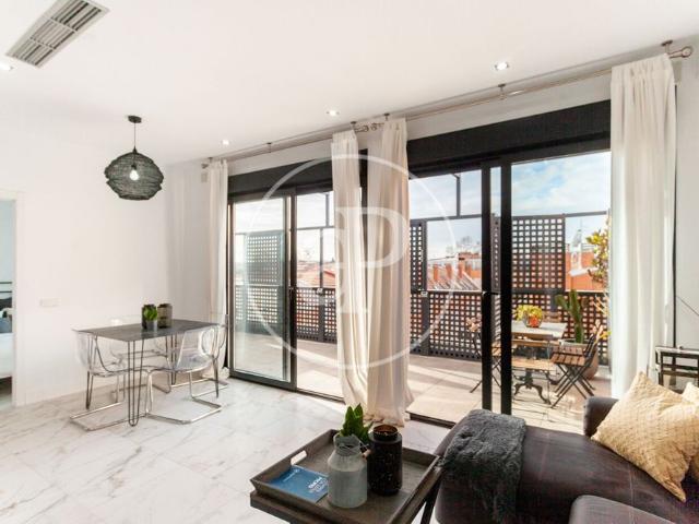 Penthouse for rent with Terrace in Conde Orgaz Piovera Hortaleza
