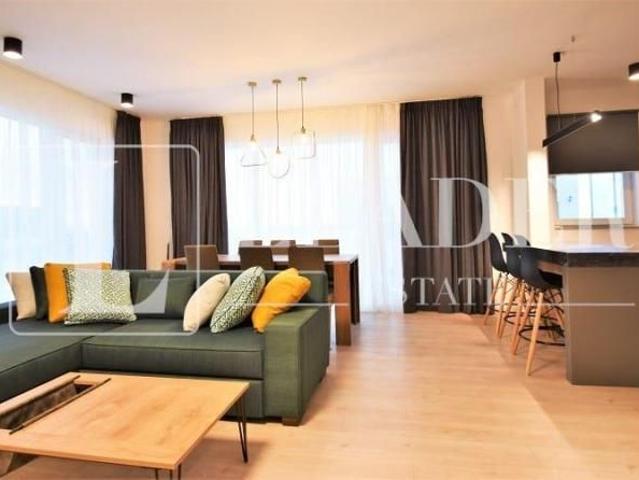 Penthouse I 63 MP terasa I 3 camere