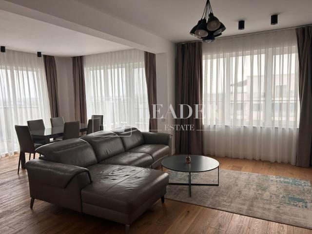 penthouse i 177 mp suprafata total i 3 camere