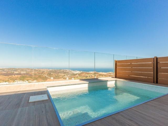 Penthouse in Calanova Golf