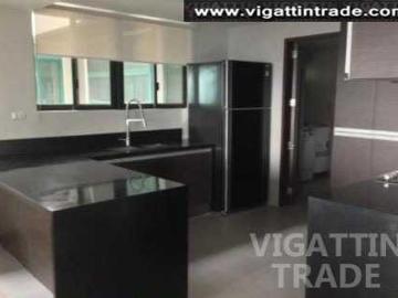 Penthouse in Emerald Mansions FOR LEASE