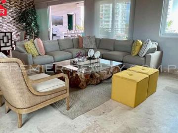 PENTHOUSE IN PUNTA BARCO VILLAGE