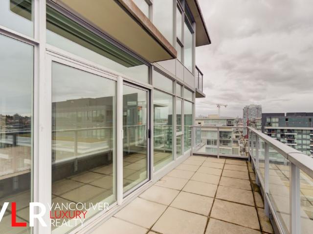 Penthouse in Vancouver East Side, BC
