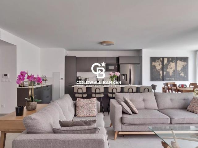 Penthouse Juan les Pins plages à pied 115m² Antibes