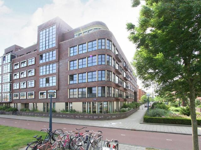 Penthouse open portiek te huur in Amsterdam