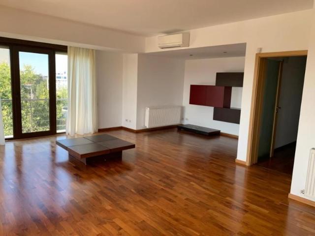 Penthouse Lacul Tei