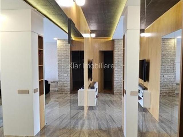 Penthouse LUX 3 camere 90mp, Centru, zona Platinia Ursus