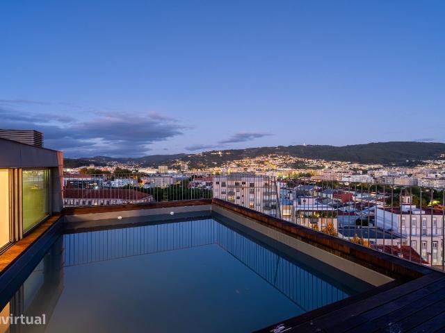 Penthouse Luxuosa com Piscina e Vistas 360 no Corao de Braga