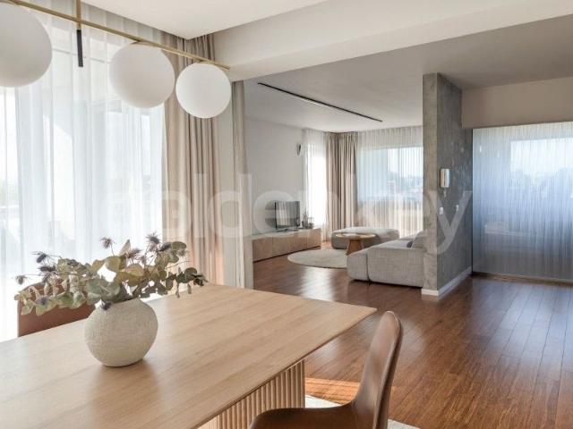 Penthouse modern si luminos | 2 dormitoare | 2 garaje | ID:2529123