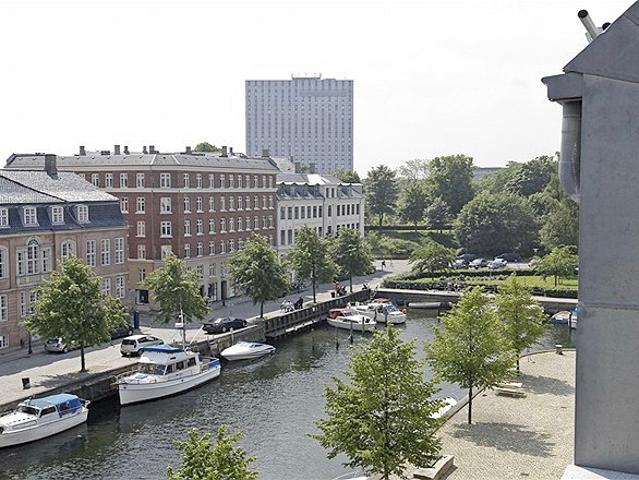 Penthouse med 4 terrasser og kanaludsigter, Christianshavn