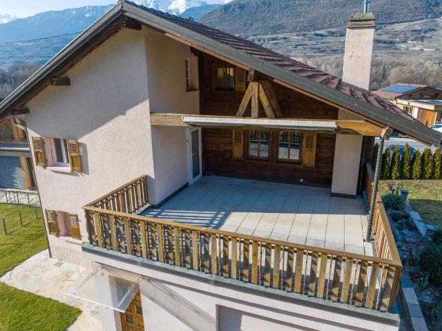 Penthouse mit Blick auf die Schlösser von Sion