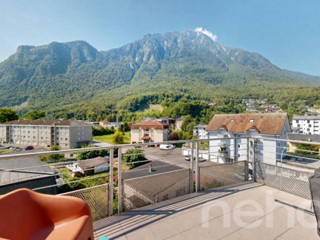 Penthouse mit See und Bergblick im Herzen von Le Bouveret