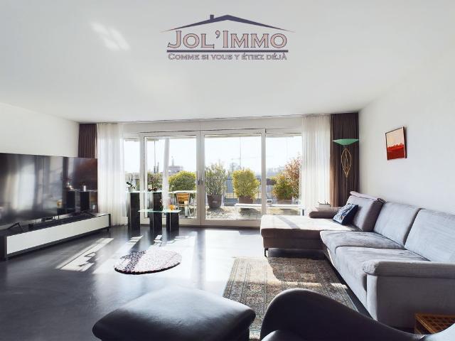 Penthouse mit 360° Panoramablick in Biel – eine einzigartige Gelegenheit!