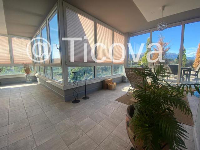 Penthouse mit 63 qm Terrasse Sehr sonnig, mit Panoramablick auf den See