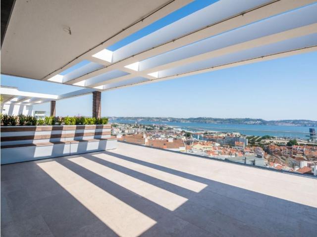 Penthouse nova com vista de mar e piscina privativa. 241m² Algés, Linda a Velha e Cruz Quebrada Dafundo