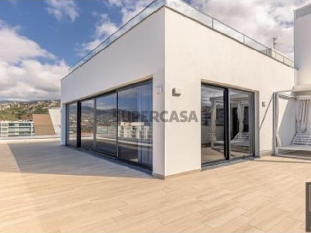 Penthouse na Estrada Monumental