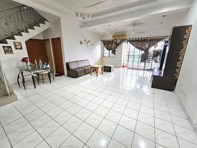 Penthouse South City Condo Seri Kembangan