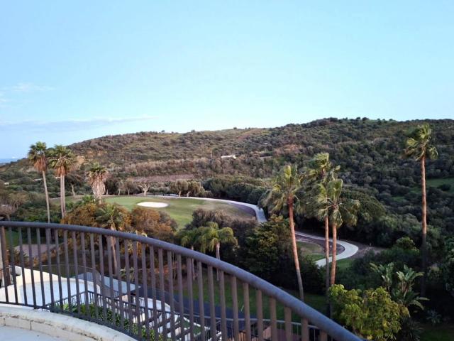Penthouse San Roque Club