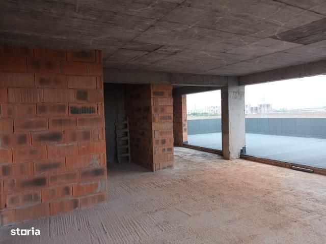 Penthouse Sector 4: 248 mp Utili, Terasa de 113 mp