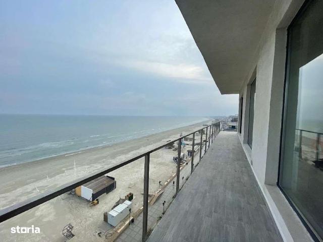 Penthouse spectaculos 3 camere cu vedere frontala la mare
