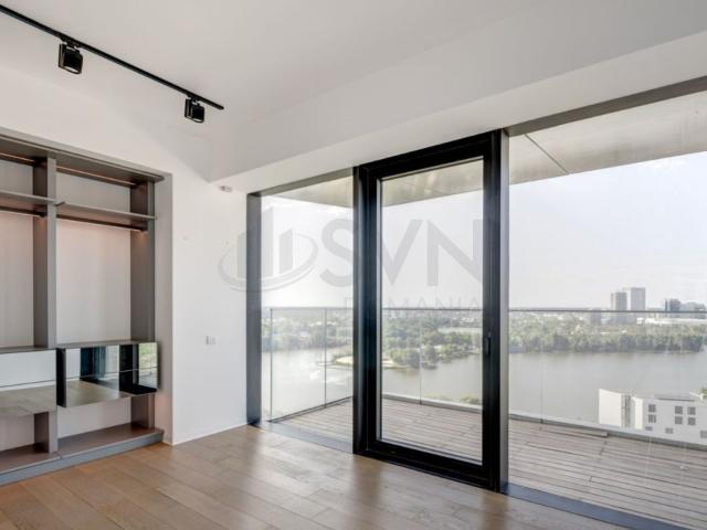 Penthouse spectaculos cu vedere la lac in One Mircea Eliade