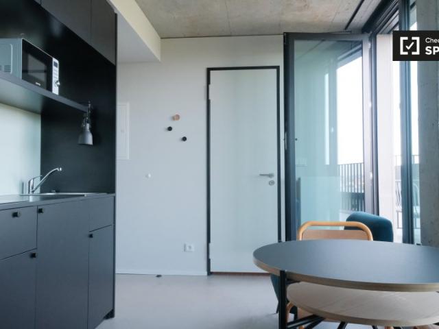 Penthouse Studio Wohnung in Frankfurt zu vermieten