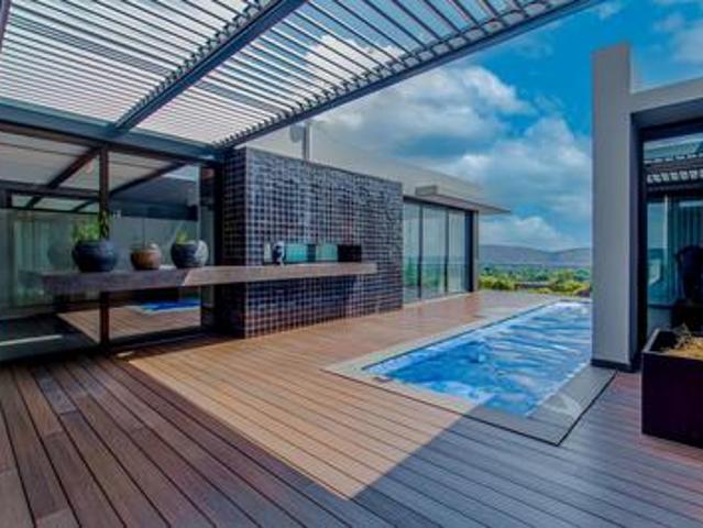 penthouse stunner!