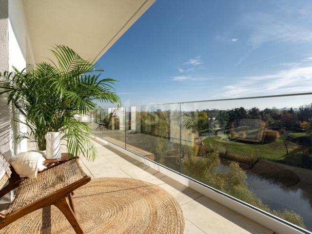 PENTHOUSE SUPERB l MOBILAT DESIGN l TERASA l VEDERE LAC PANORAMICA 360
