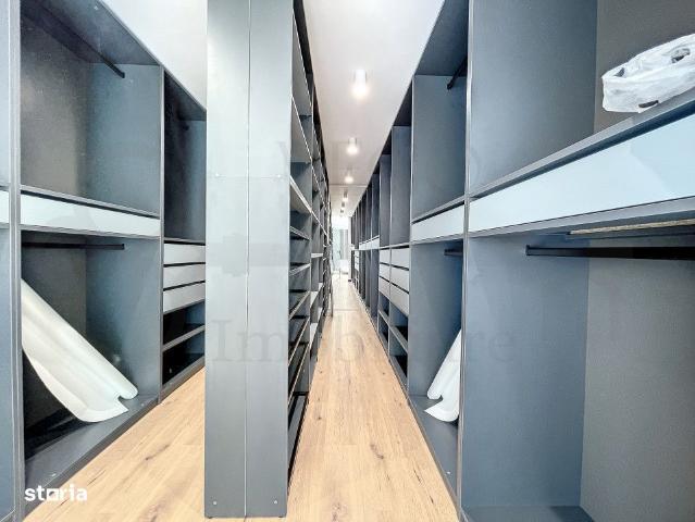 Penthouse pe 2 niveluri, 3 camere, 115 mp, garaj, zona Liberty Park