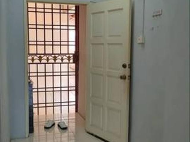Penthouse Permai Putera Apartment Desa Permai Ampang For SALES