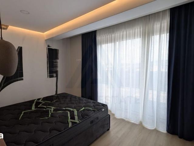 Penthouse premium spatios 120 mp terasa 88 mp etaj 3 zona Lazaret
