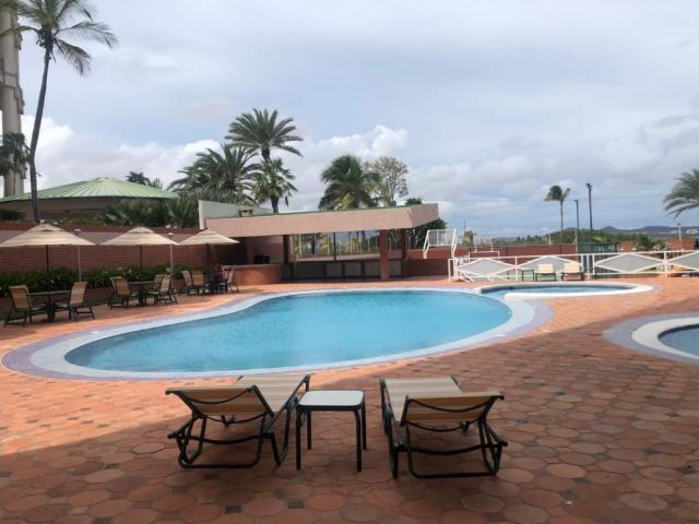 PENTHOUSE RES. EL REMANSO, VISTA AL MAR, EL MORRO, MARGARITA