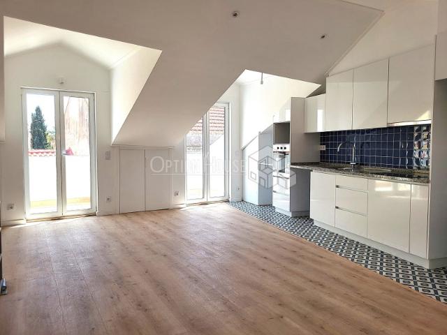 Penthouse T1 | 3 Varandas | Junto à Avenida da Liberdade