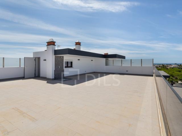 Penthouse T2 com varanda em novo empreendimento em Tavira