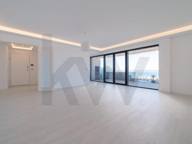 Penthouse T2 de Luxo na Ericeira com Terraço e Jacuzzi Priva. 115m² Ericeira