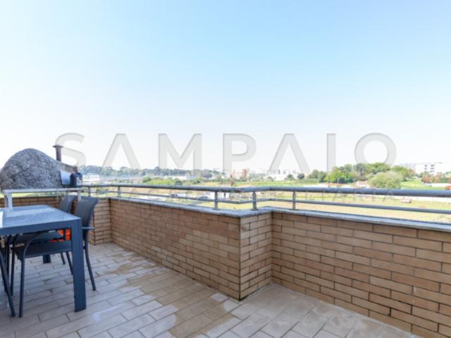 Penthouse T3 C/ Terraço
