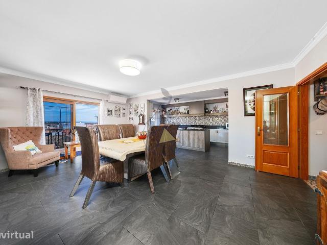 Penthouse em Lagoa Luxuosa Propriedade com Vista 360 Graus