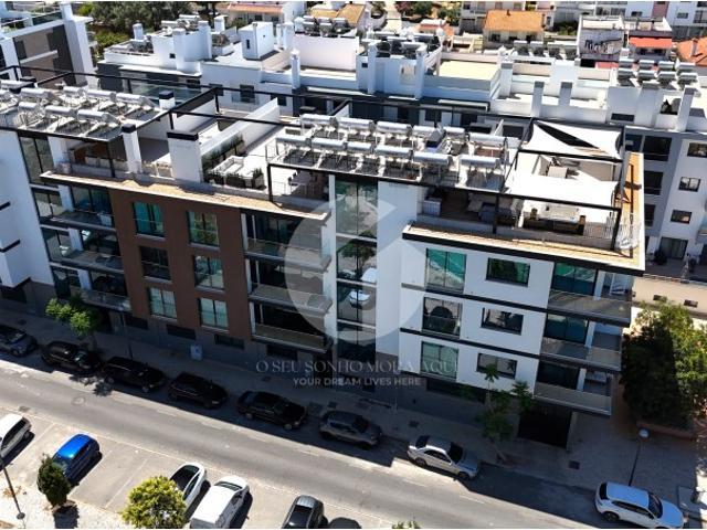 Penthouse T3 de Luxo para Arrendamento em Montenegro
