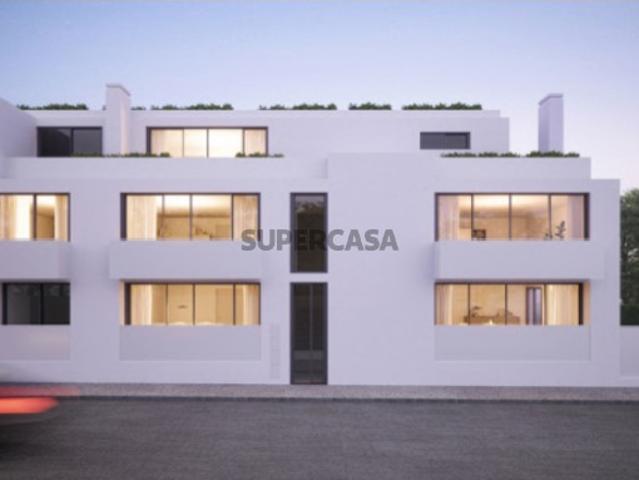 Penthouse T3 Duplex com terraço em condomínio de luxo