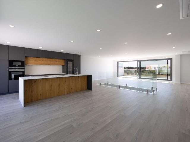 Penthouse T3 Duplex com Dois Amplos Terraços 0m² Alcochete