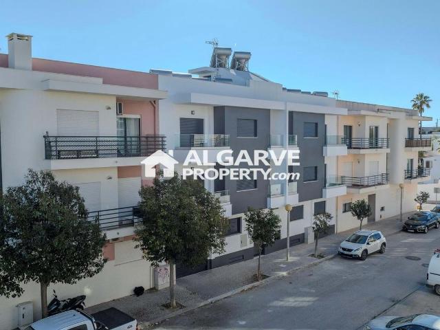 Penthouse t3 nova com piscina privativa e vista ria formosa montenegro, faro