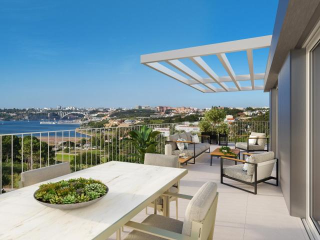 Penthouse T4 Com vista direita para o Rio Douro
