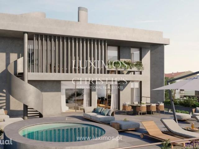 Penthouse T4 Duplex nova com terraço e jacuzzi à venda no Porto